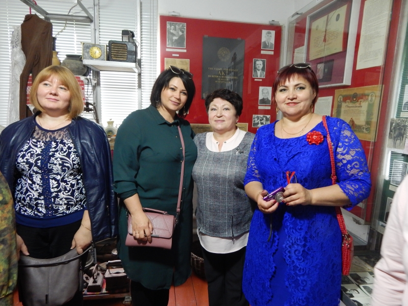 Участники семинара в народном музее села Ленинское